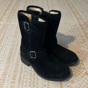 Ugg Moto Boot - zip up suede sherpa lined boots size US 6.5